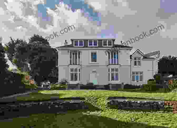 A Photo Of Talland House, A Large And Imposing Cornish Mansion. Talland House: A Novel Maggie Humm